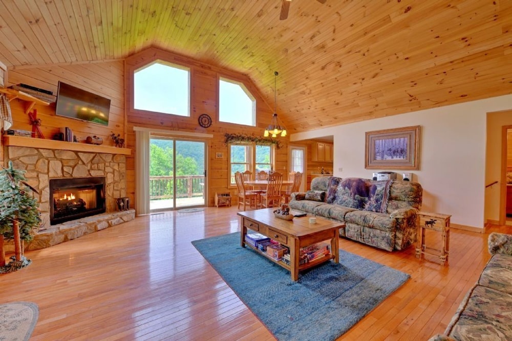 photo 1 of Ridgeview Lodge - 3 Br Home