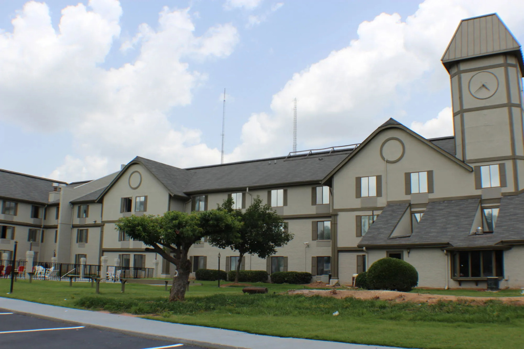 photo 1 of Rite4us Inn & Suites