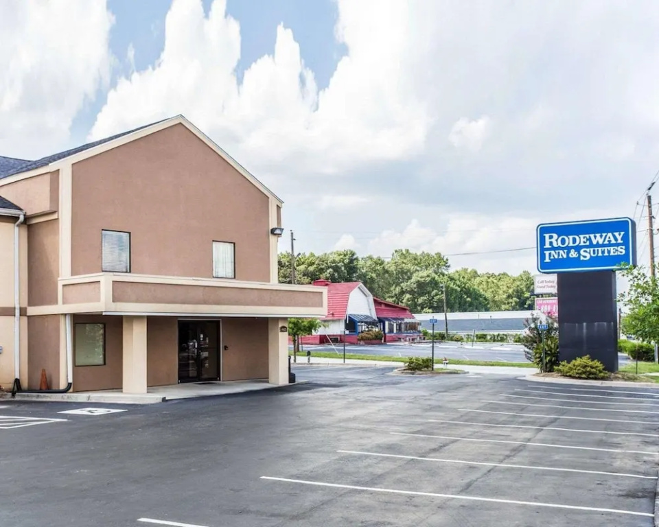 photo 1 of Country Hearth Inn & Suites