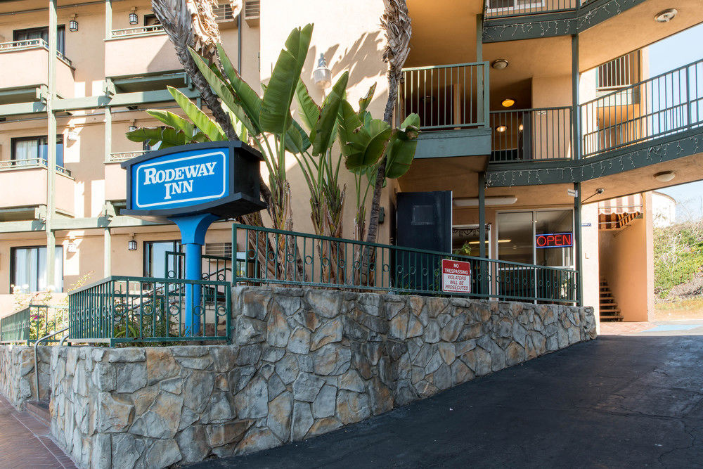 photo 1 of Queencity Inn