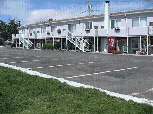 photo 1 of Sea Whale Motel