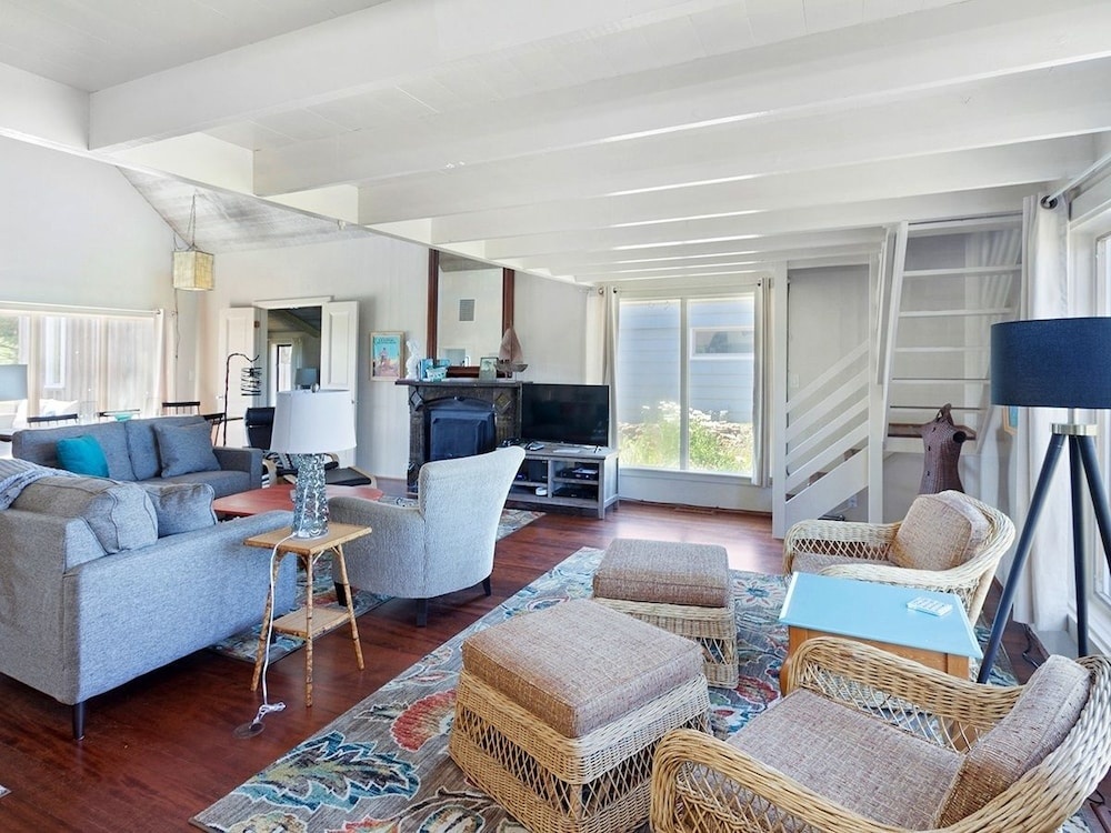 photo 1 of Seaside Cove Vue 3 Bedrooms 2 Bathrooms Home