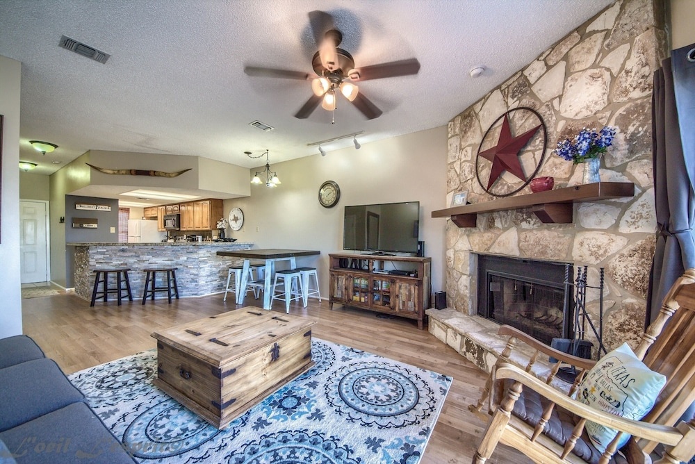 photo 1 of Seele Street River B11 2 Bedroom Condo by RedAwning