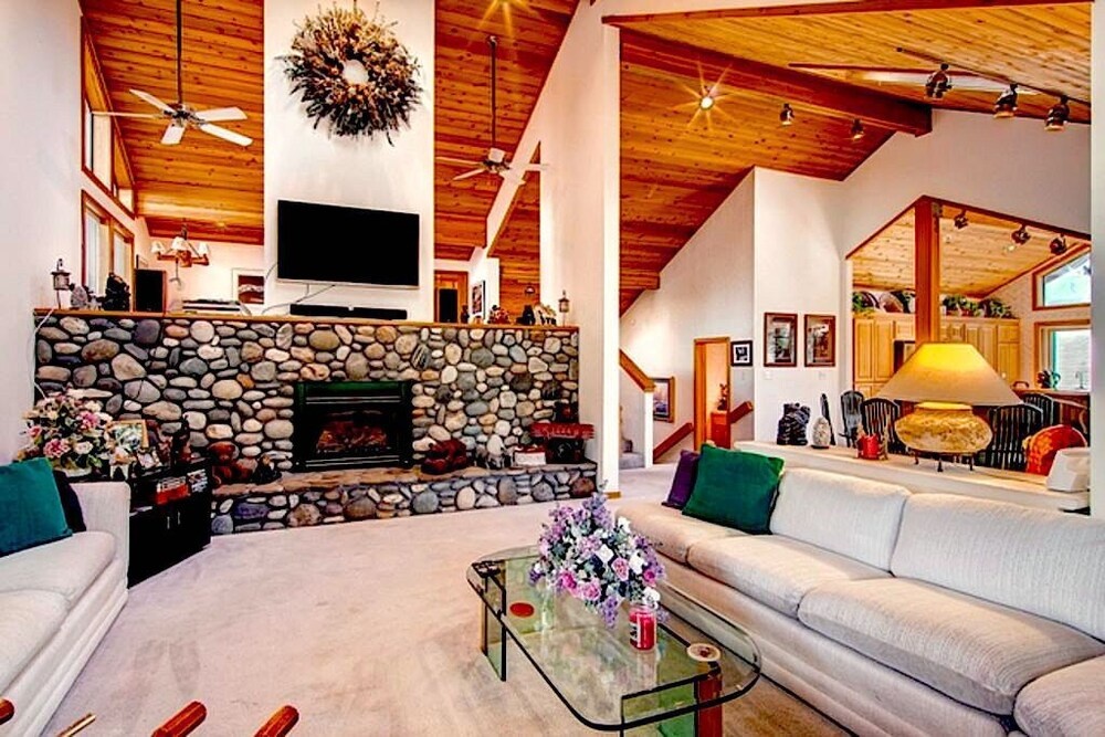 photo 1 of Skidder Trail Bear Lodge at Northstar - 5 Br Home