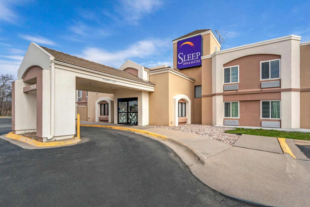 photo 1 of Sleep Inn & Suites Omaha Airport