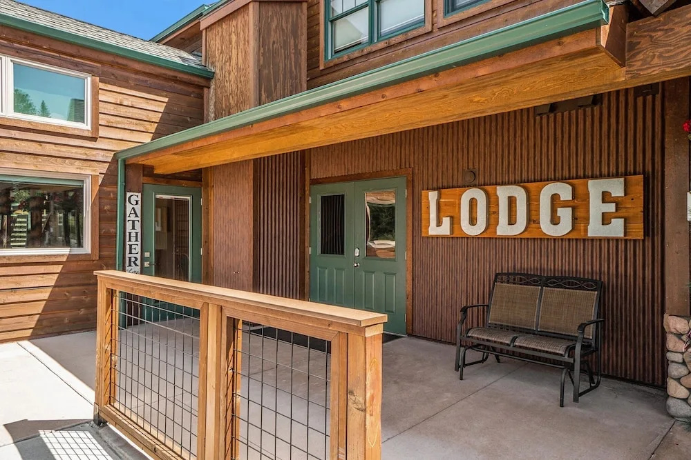 photo 1 of Solitude Elk Room 101 - Estes Park 1 Bedroom Studio by RedAwning