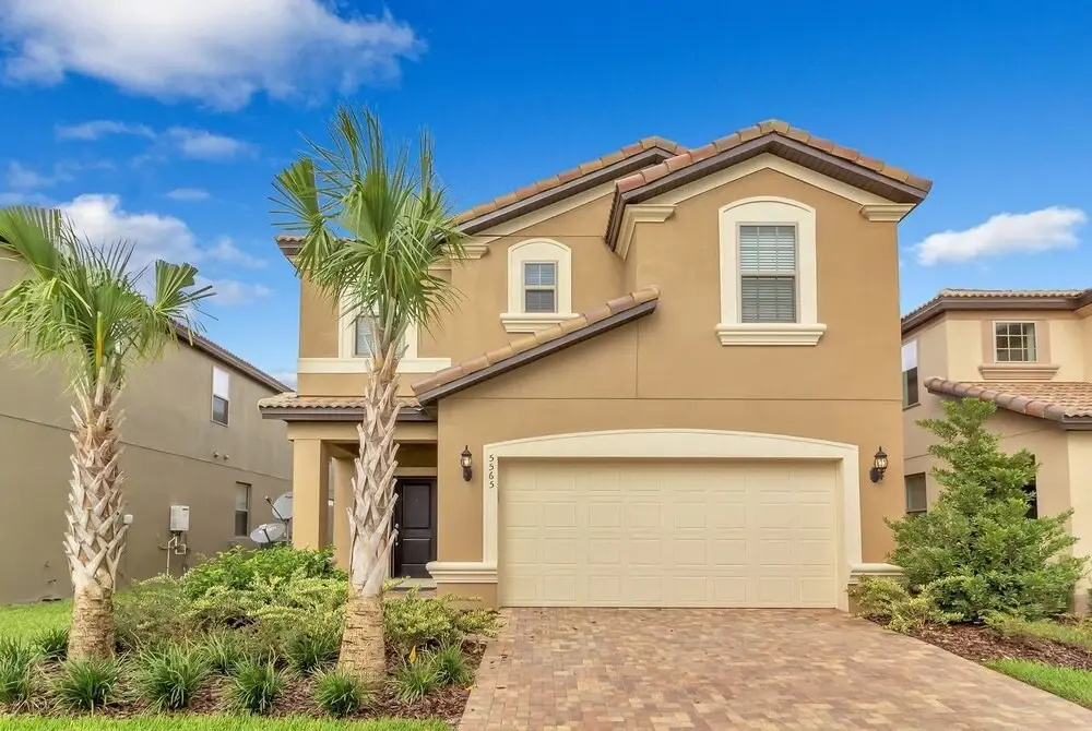 photo 1 of Lavish 5bd/4ba Home With Mickey Room and Stunning Pool Area #5st565