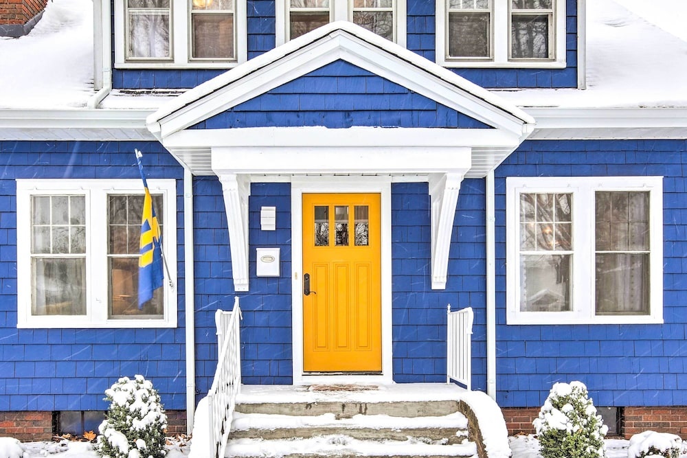 photo 1 of South Bend Home < 1 Mi to Notre Dame!