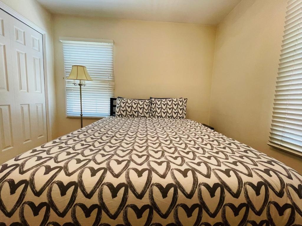 photo 1 of Spacious family oasis in silicon beach 5mins to LAX