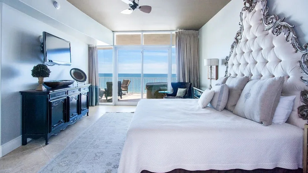 photo 1 of Spacious Four Bedroom With Wrap-around Balcony - Unit Tpd0901