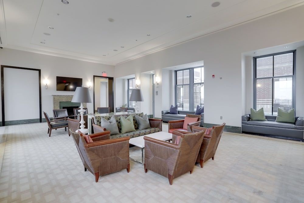 photo 1 of Splendid Condo In Pentagon City