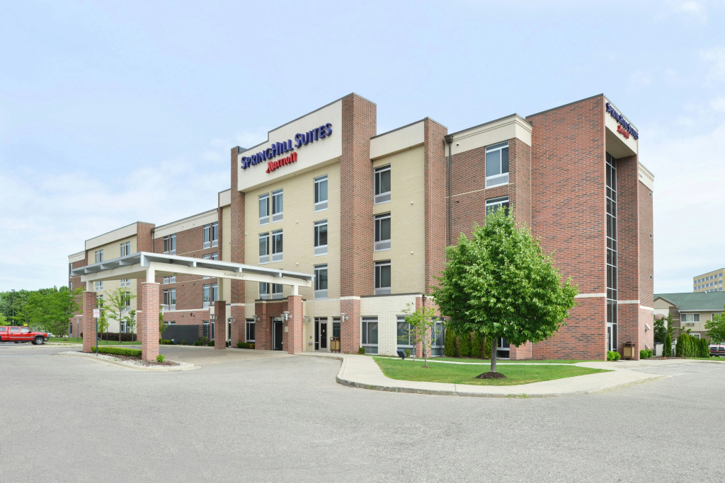 photo 1 of SpringHill Suites by Marriott Detroit Metro Airport Romulus