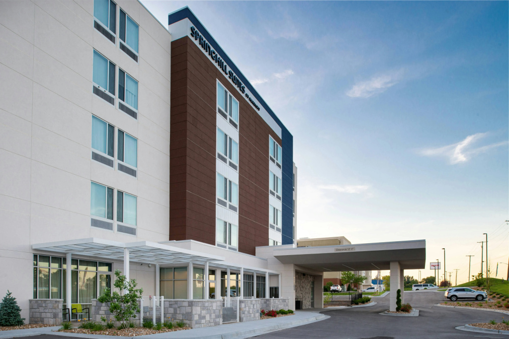 photo 1 of Springhill Suites Kansas City Northeast