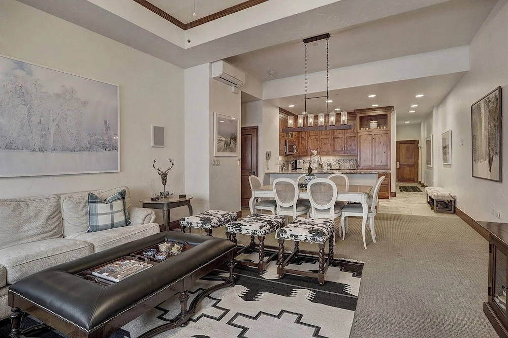 photo 1 of St. James Place PL7 - 3 Br Condo