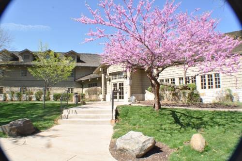 photo 1 of Starved Rock Lodge & Conference Center