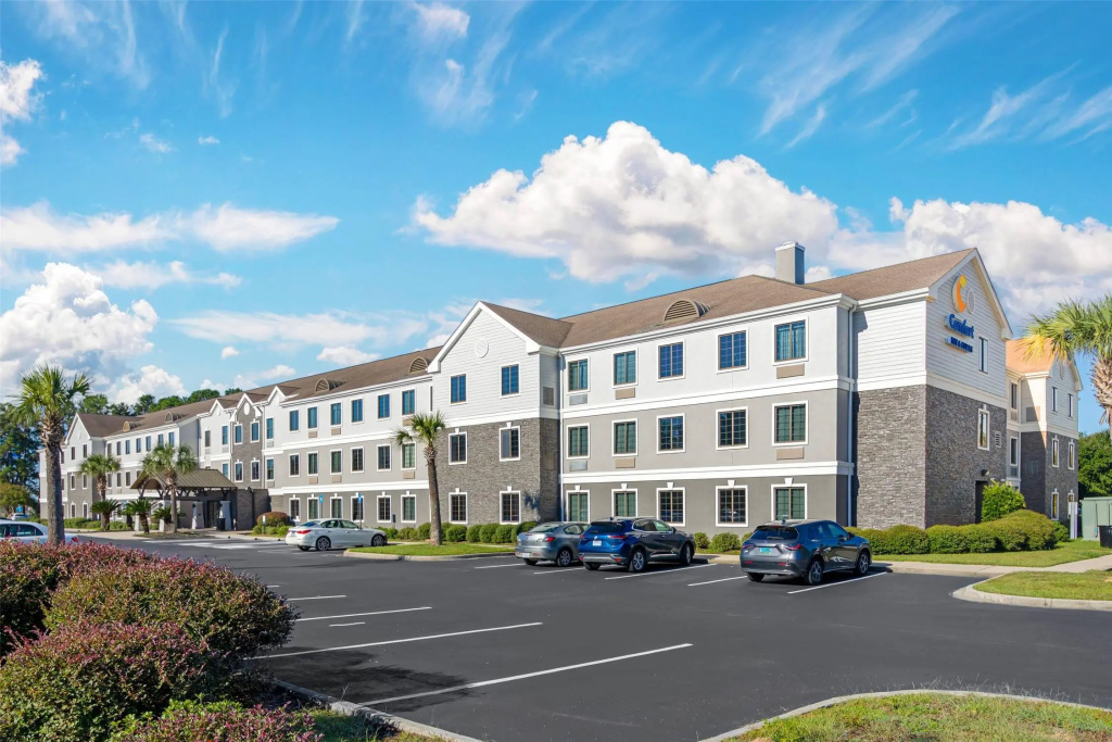 photo 1 of Comfort Inn & Suites Savannah Airport