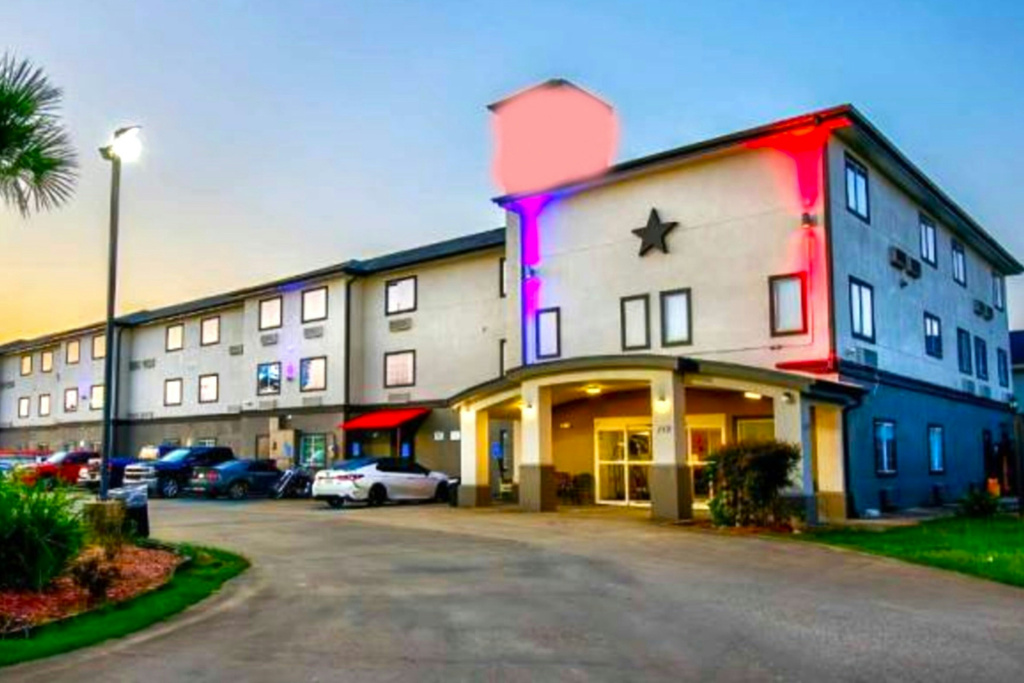 photo 1 of Oyo Townhouse Sulphur,LA Extended Stay I-10