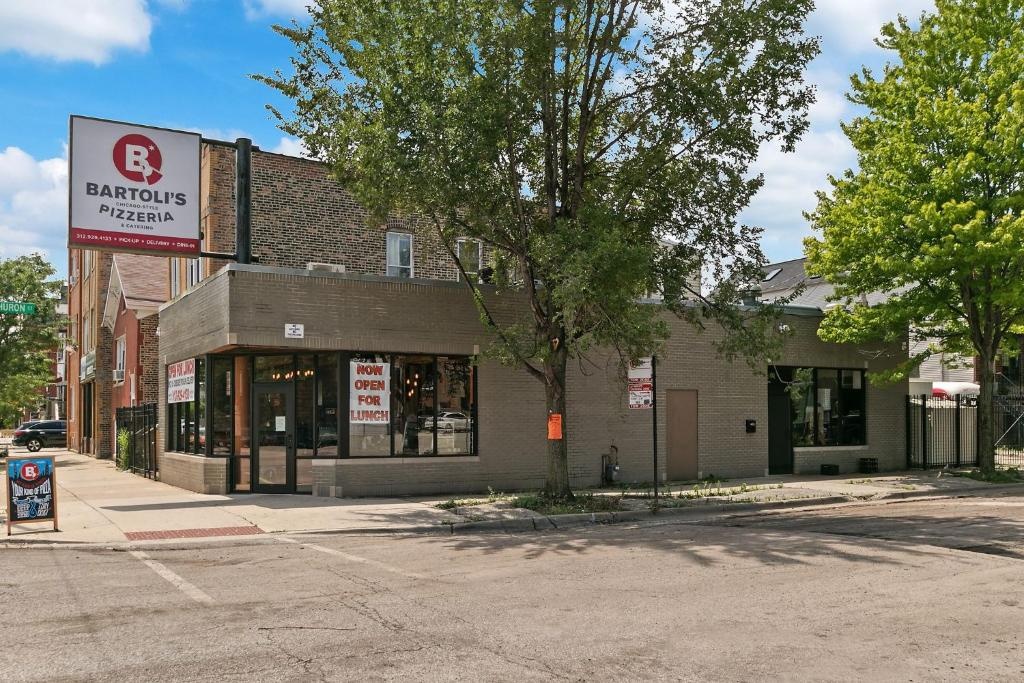 photo 1 of Stylish Comfortable 2-Bedroom 1 Bath West Town
