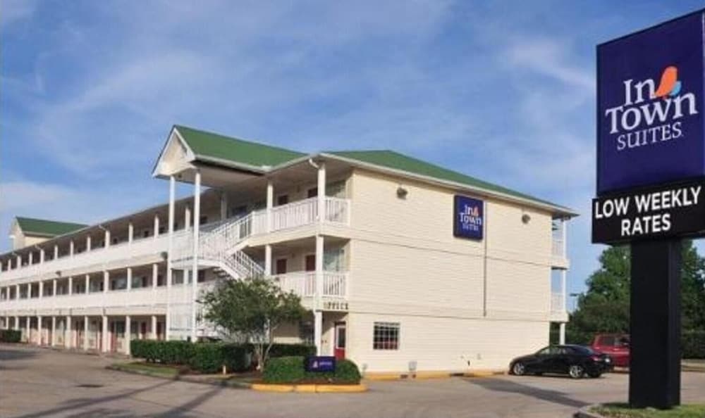 photo 1 of InTown Suites Extended Stay Select New Orleans LA - Harvey