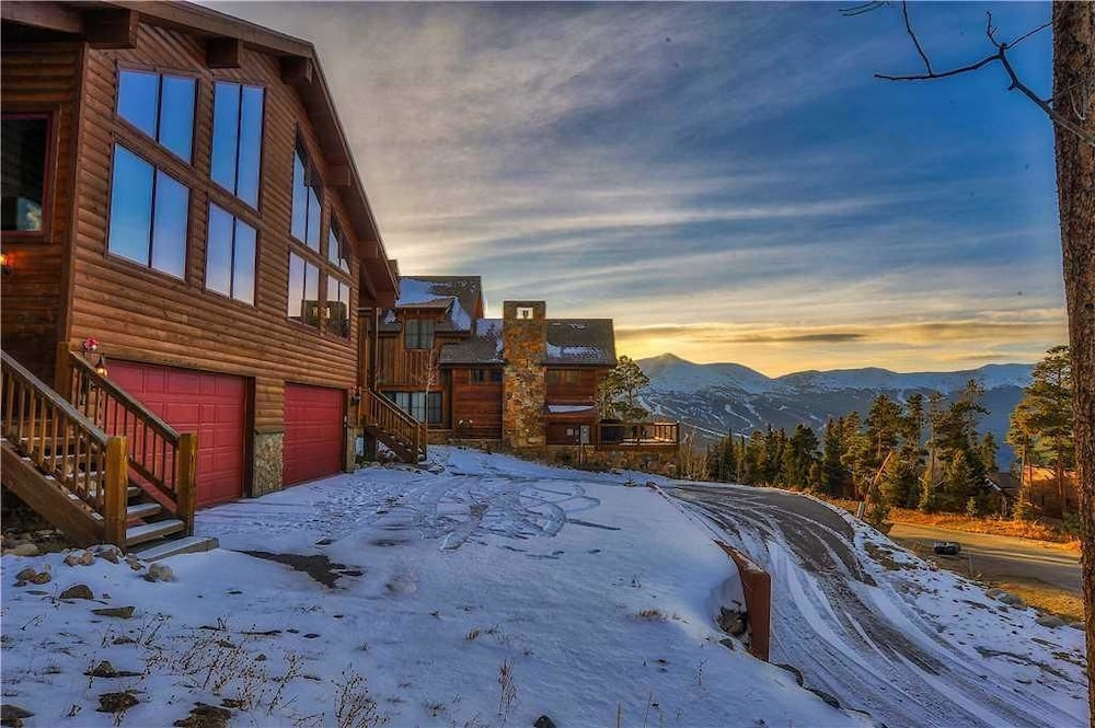 photo 1 of Sundara Place (Private Home with Hot Tub)