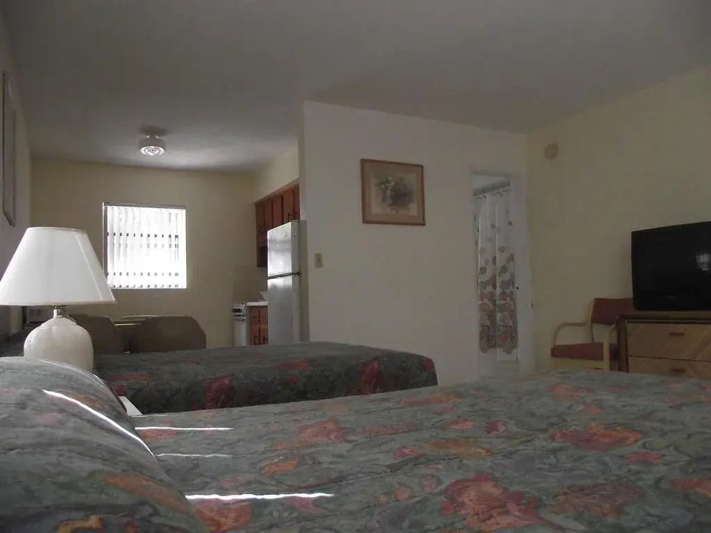 photo 1 of SunDeck Motel & Apartments