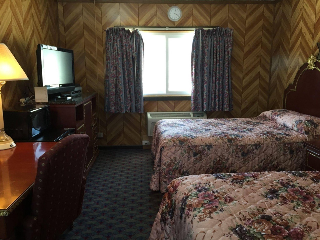 photo 1 of Sunset Motel