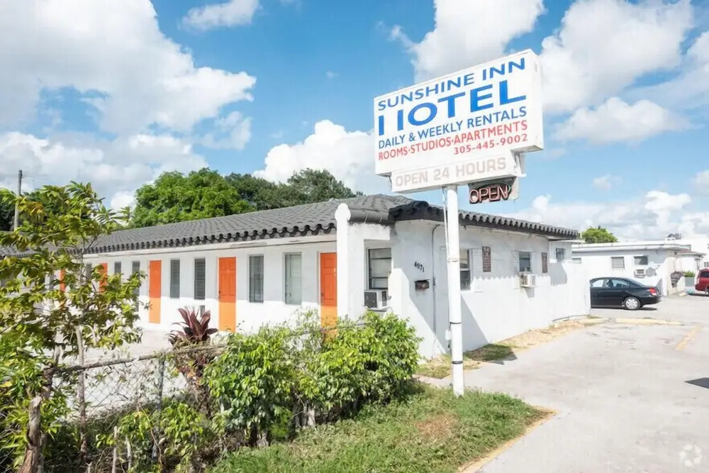 photo 1 of Sunshine Inn Motel