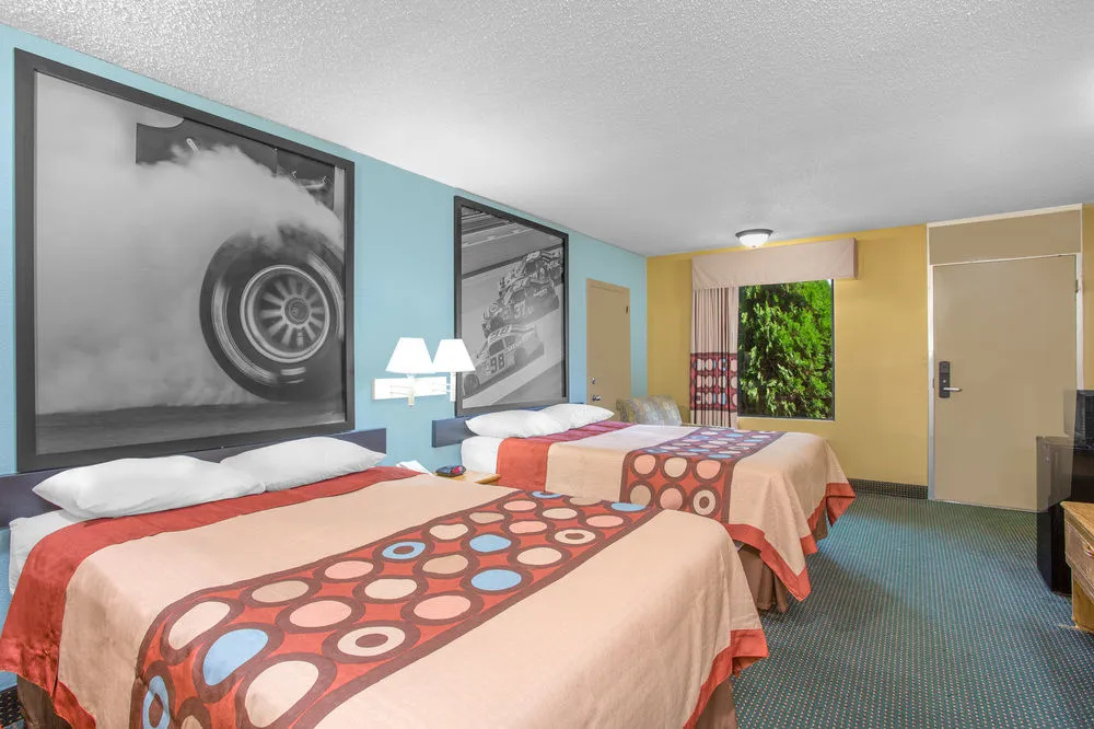 photo 1 of Super 8 by Wyndham Dunn