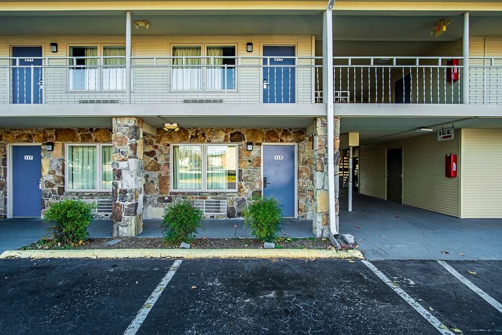 photo 1 of Motel 6