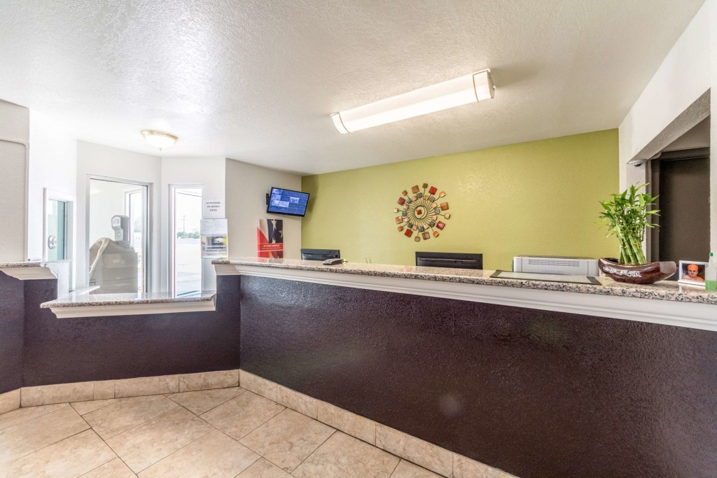 photo 1 of Studio 6 San Antonio, TX - Fort Sam Houston Area