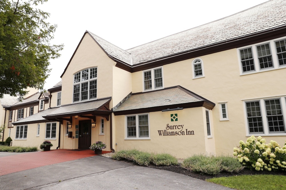 photo 1 of Surrey-Williamson Inn