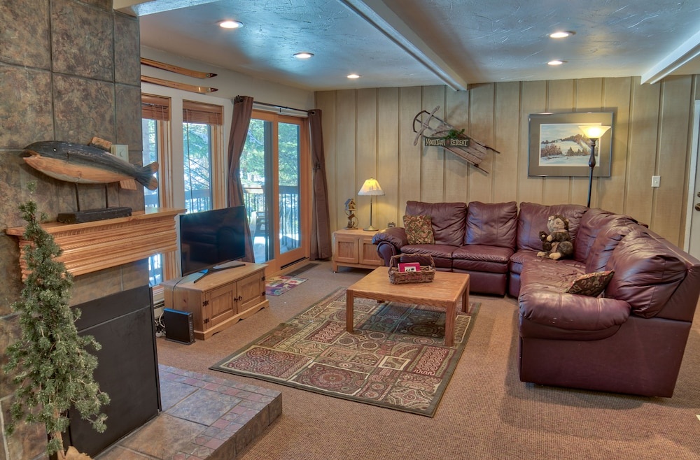photo 1 of Tannenbaum #105 (Condo with Pool & Hot Tub)