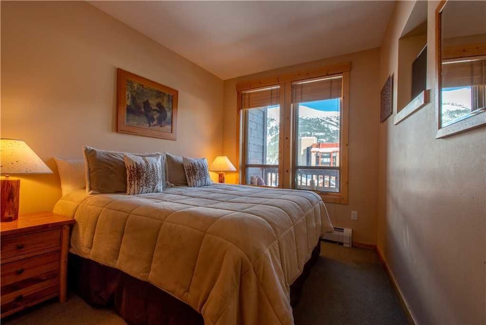 photo 1 of Taylors Crossing 302 - 1 Br Condo