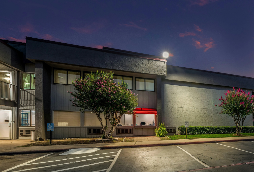 photo 1 of Red Roof Inn Lewisville