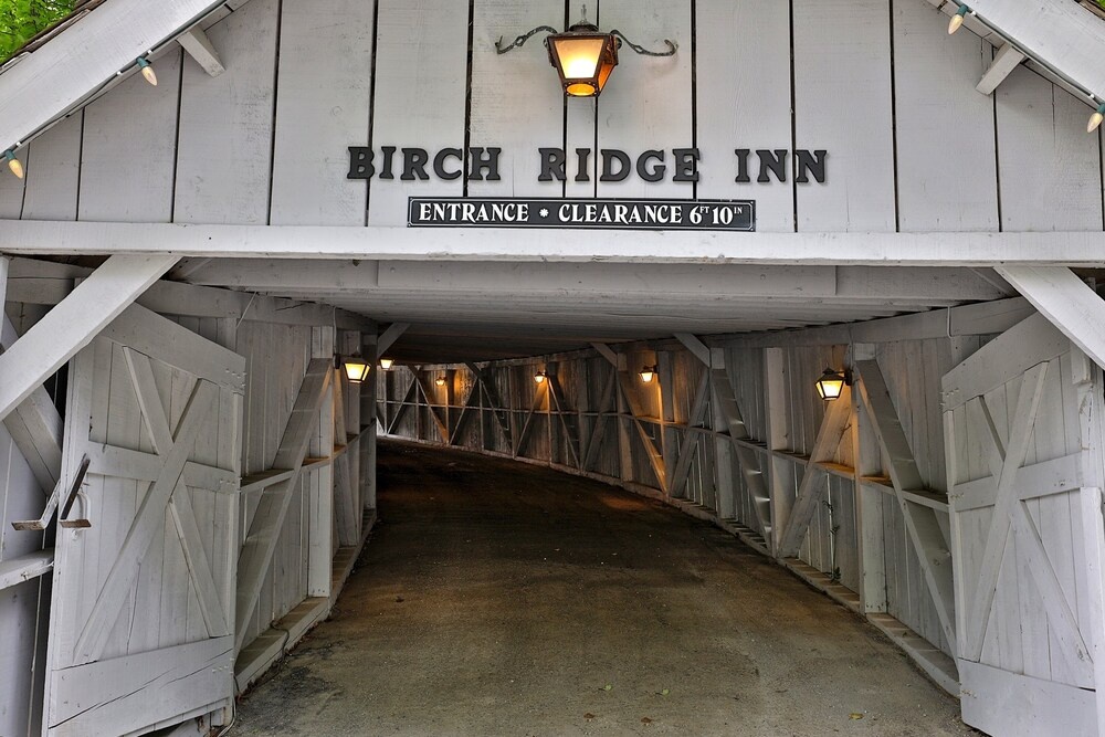 photo 1 of The Birch Ridge: 3 Guest Rooms W/ Ensuite Baths, Fireplaces, Jacuzzi Tubs, Hot Tub & More! Block C 3 Bedroom Home