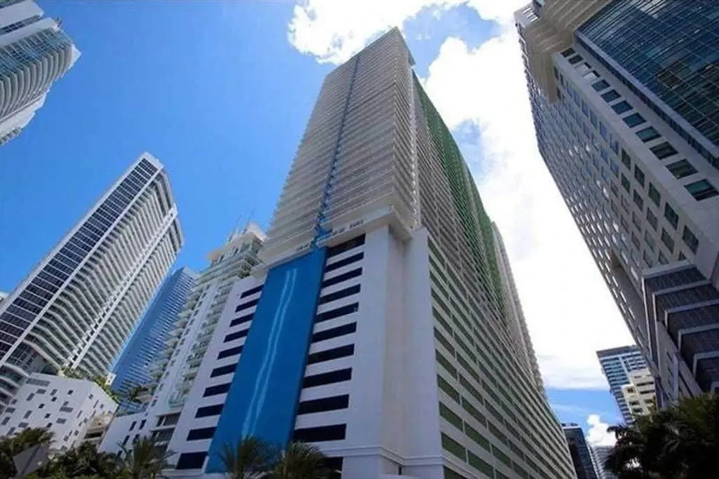 photo 1 of The Club At Brickell Bay by Executive Corporate Re