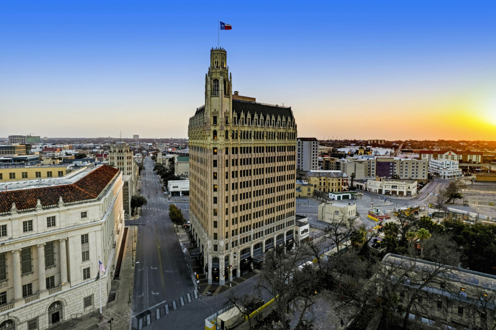 photo 1 of The Emily Morgan San Antonio - a DoubleTree by Hilton