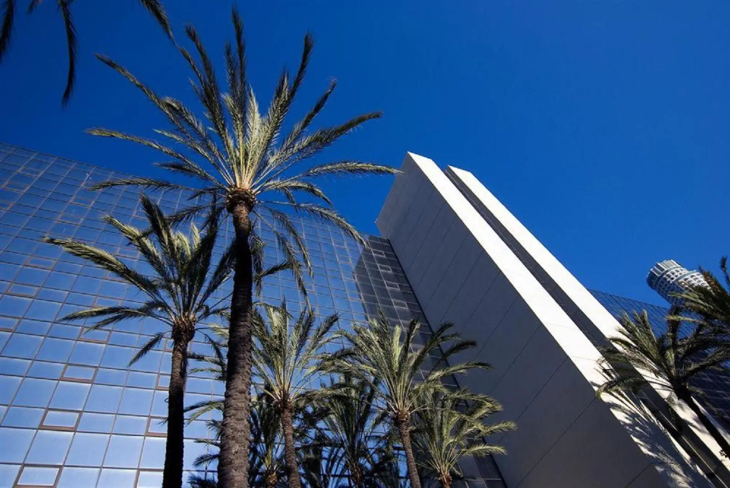 photo 1 of The La Hotel Downtown