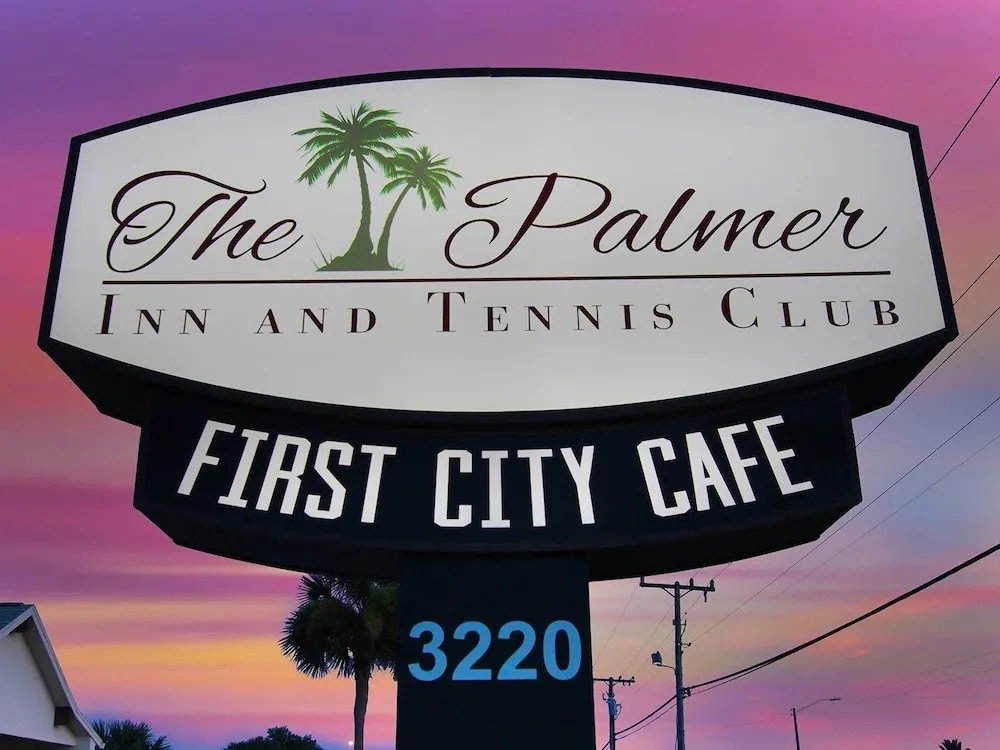 photo 1 of The Palmer Inn & Tennis Club