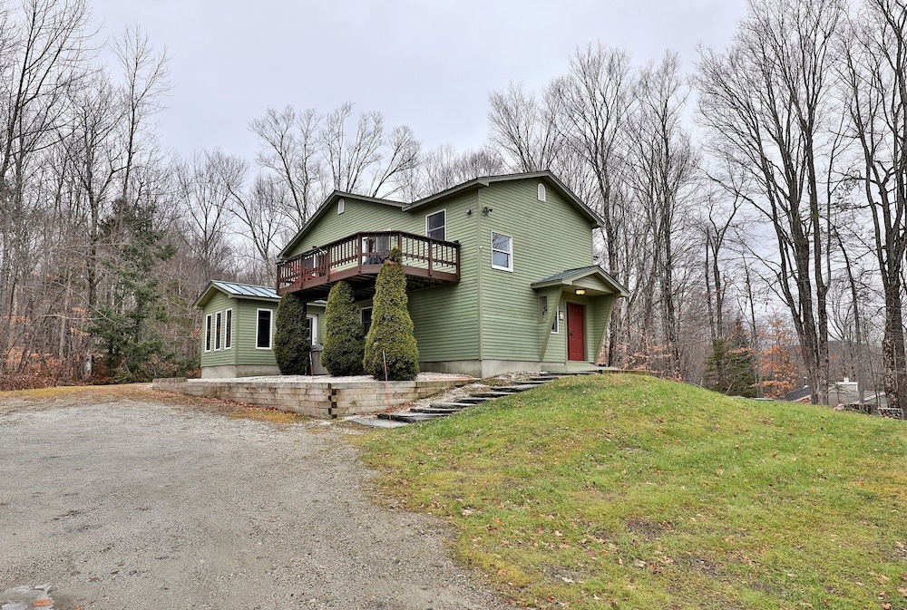 photo 1 of The Tanglewood Lodge: Amazing Ski Home For Groups. Hot Tub. Close To Killington Resort! 4 Bedroom Home