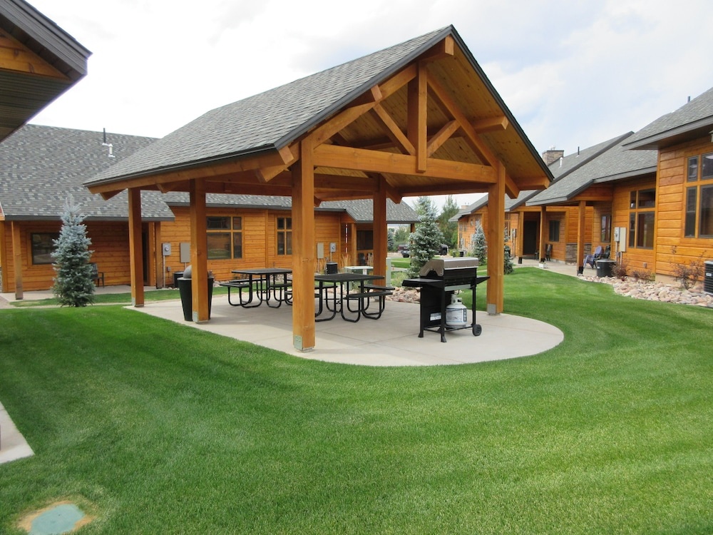 photo 1 of Town Homes On The Green