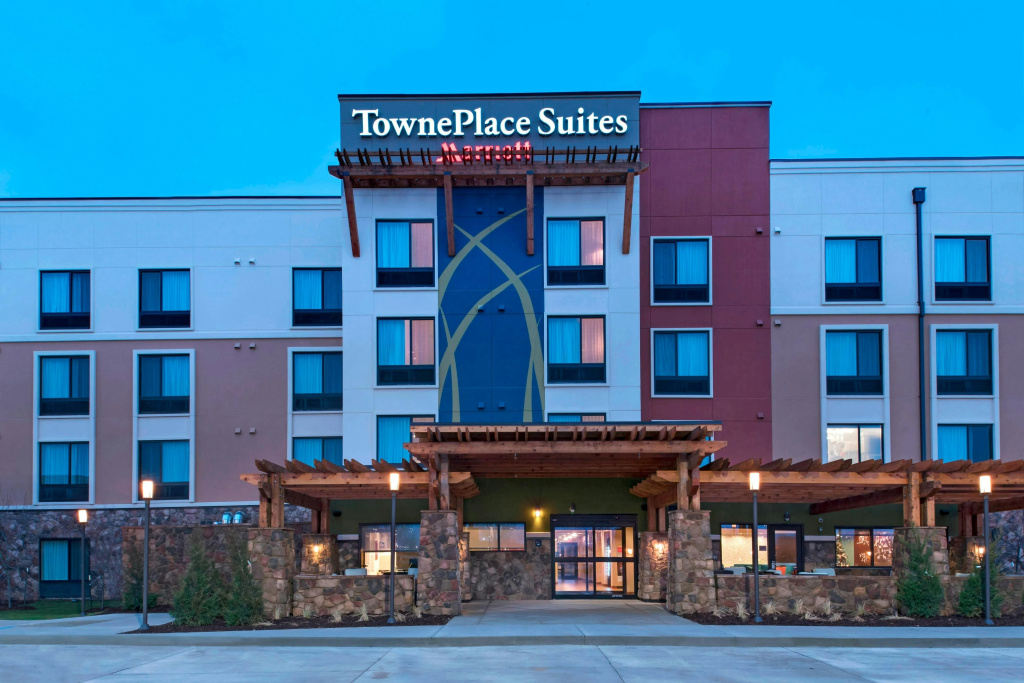 photo 1 of TownePlace Suites by Marriott Des Moines West/Jordan Creek