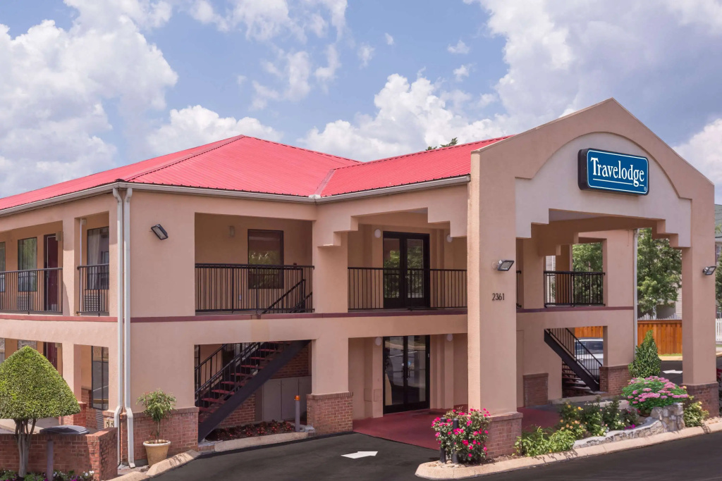 photo 1 of Regency Inn & Suites-Hamilton Place