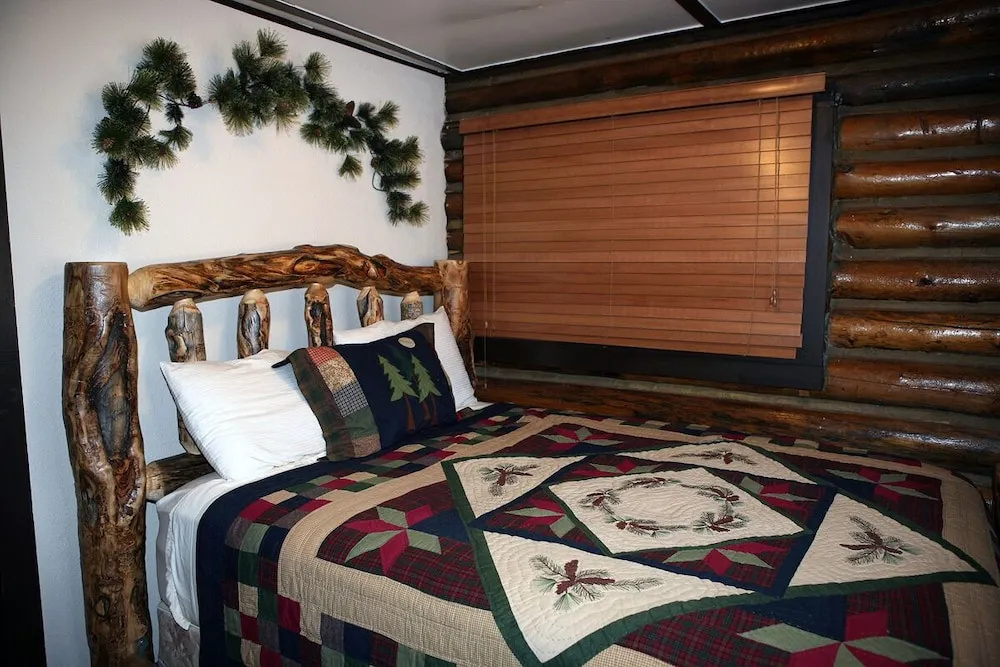 photo 1 of Triple R Cottages: 1