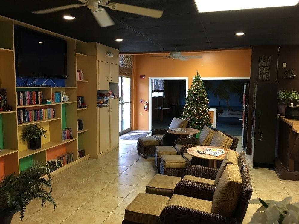 photo 1 of Tropical Inn Palm Bay
