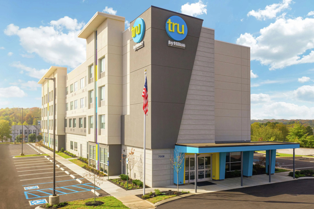 photo 1 of Tru by Hilton Chattanooga Hamilton Place