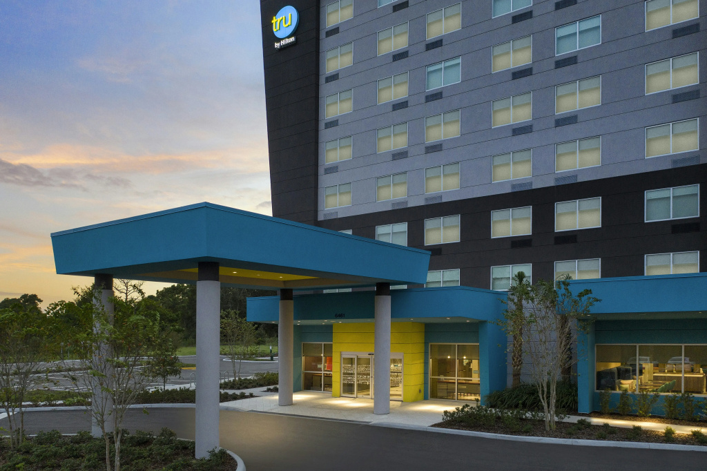 photo 1 of Tru By Hilton Orlando Convention Center Area, FL