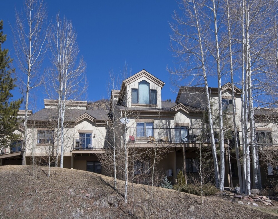 photo 1 of Vail Point #7 4 Bedroom Townhouse by Redawning