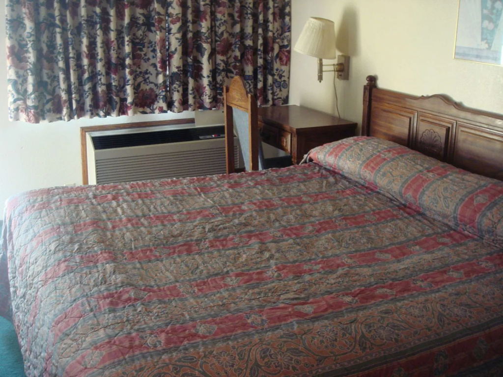 photo 1 of Valley Inn San Jose