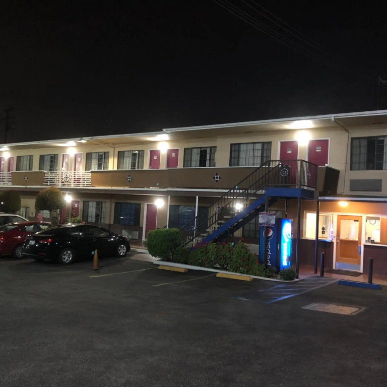 photo 1 of Whittier Travel Inn